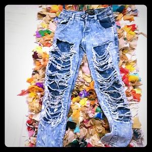 Stylish Ripped Jeans